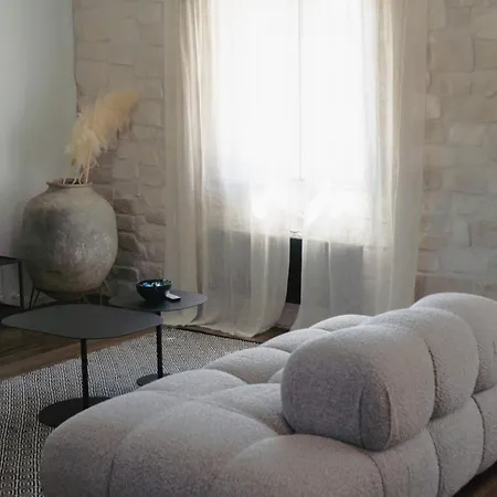 Kalavanda Apartment